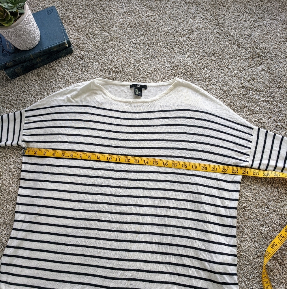 H&M White and Black Striped Lightweight Sweater - Picture 2 of 7